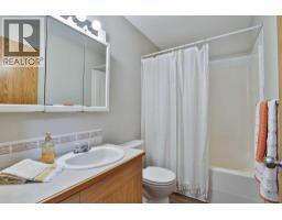 47 Highlands Place W - photo 19