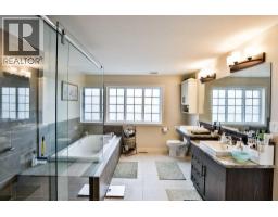 865 Atlantic Cove W - photo 18