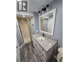 8 Coventry Drive, Kitchener, ON N2A1N3 Photo 12