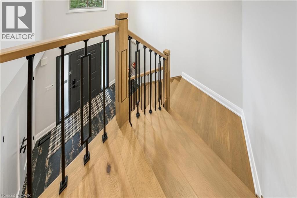1261 STEPHENSON Drive - Image 21