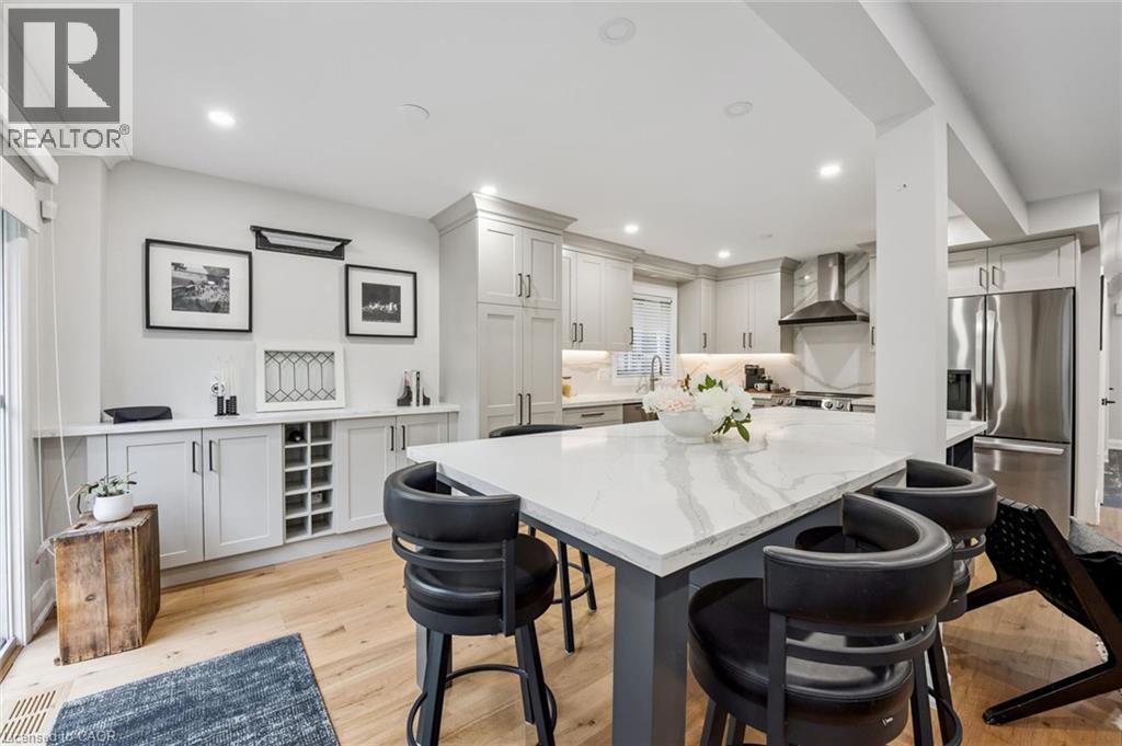 1261 STEPHENSON Drive - Image 17