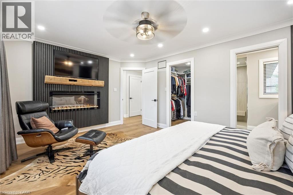 1261 STEPHENSON Drive - Image 24