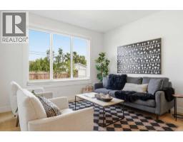 4pc Bathroom - 2179 49 Avenue Sw, Calgary, AB T2T6Z9 Photo 6