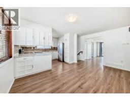 4pc Bathroom - 2 Nichols Crescent, Red Deer, AB T4P1P6 Photo 9