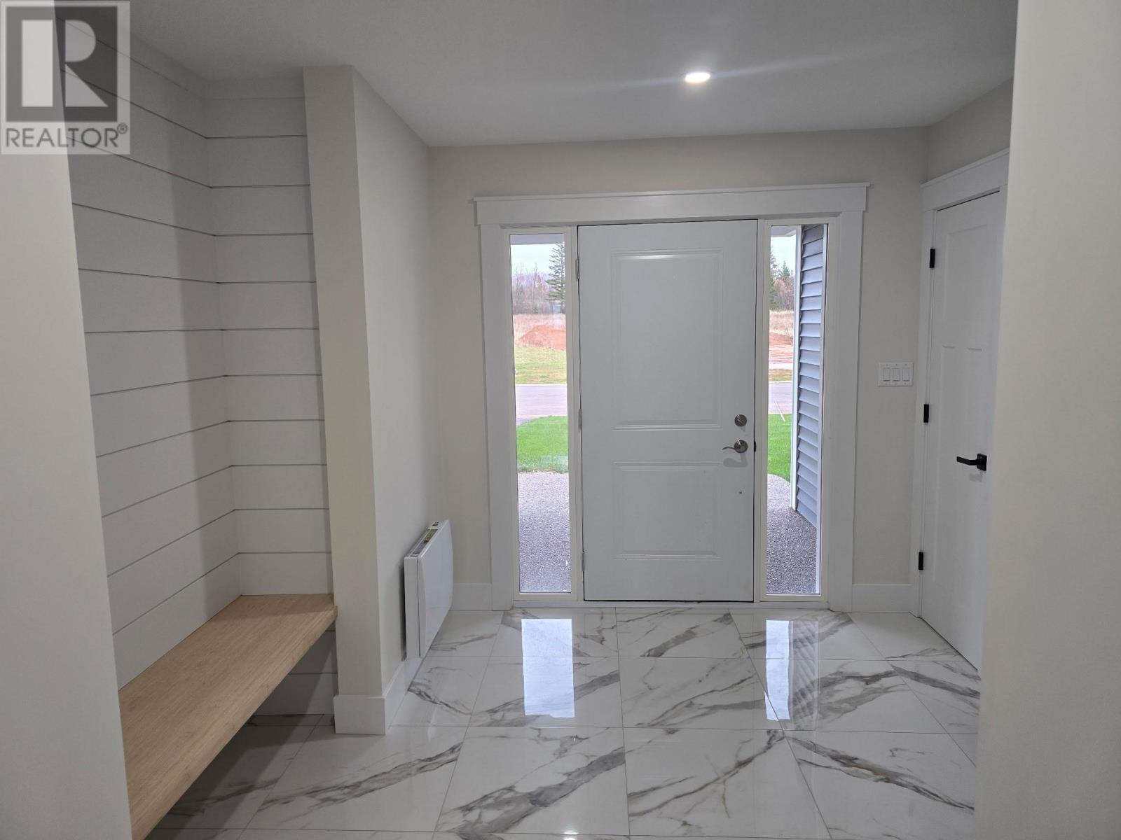 63 KINGSBURGH Avenue - 2