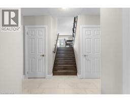 5pc Ensuite bath - 243 Grey Silo Road Unit# 31, Waterloo, ON N2K0B9 Photo 9