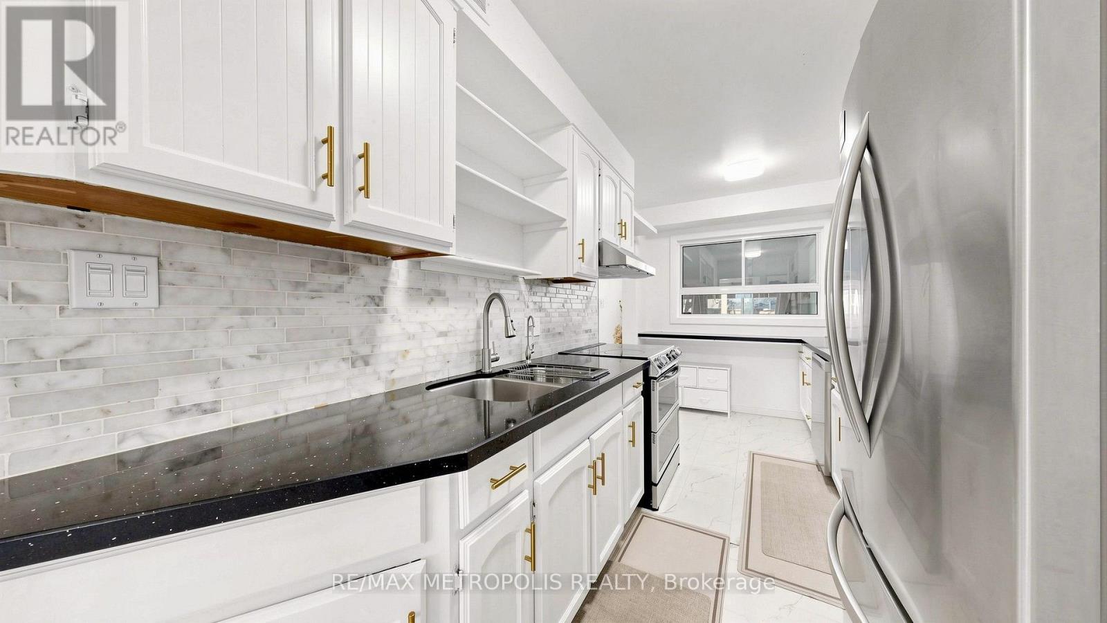 892 Gentry Crescent, Oshawa, ON photo 12
