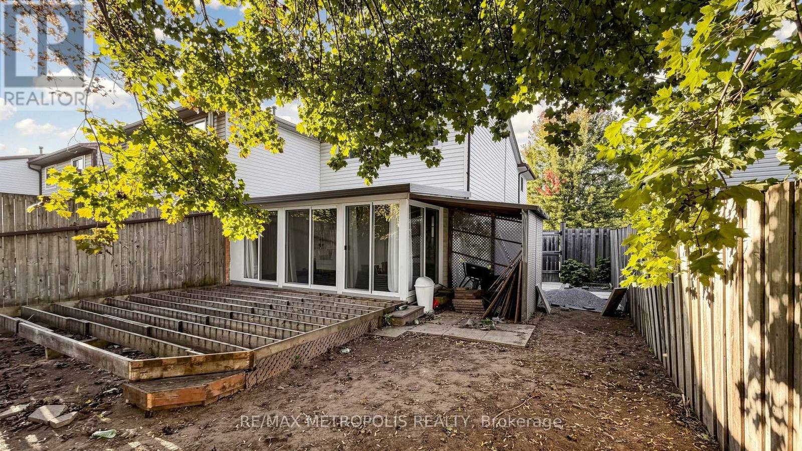 892 Gentry Crescent, Oshawa, ON photo 34