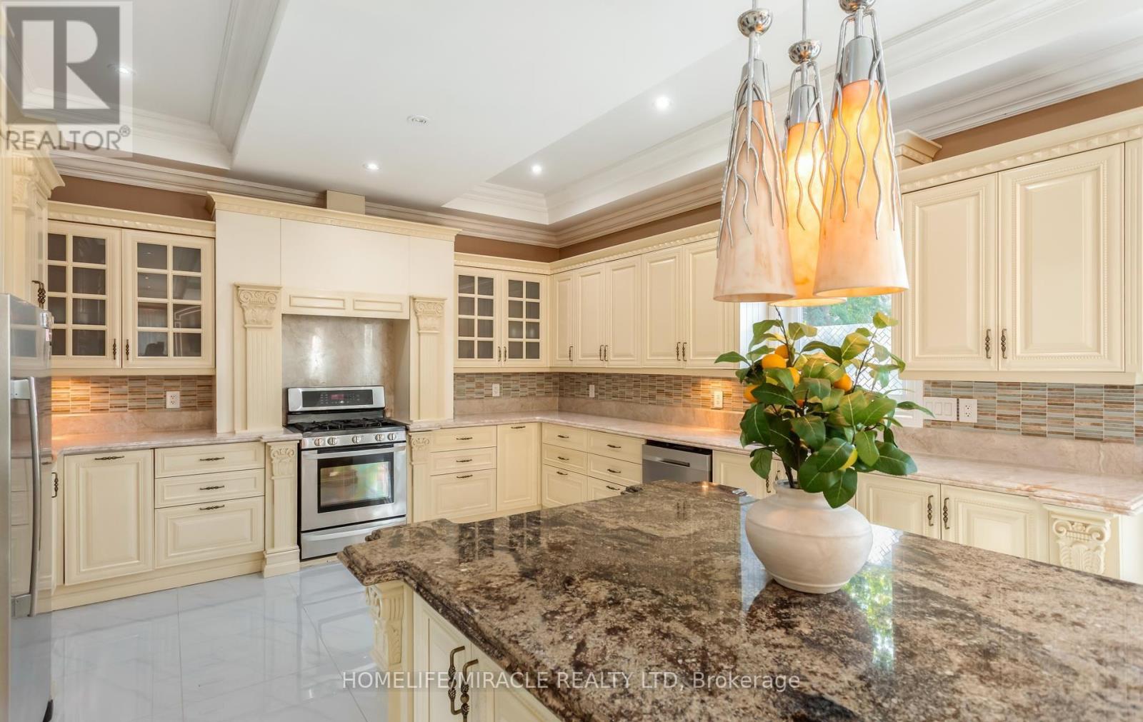 369 TOYNEVALE ROAD - 18