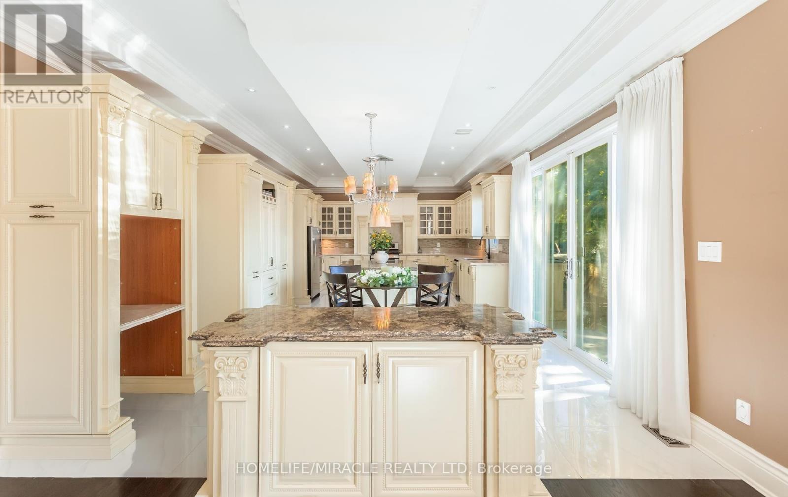 369 TOYNEVALE ROAD - 12