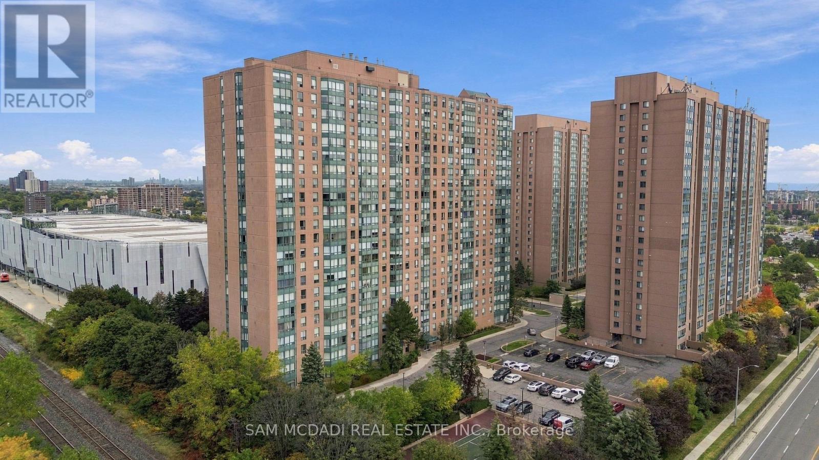510- 135 Hillcrest Avenue, Mississauga, ON