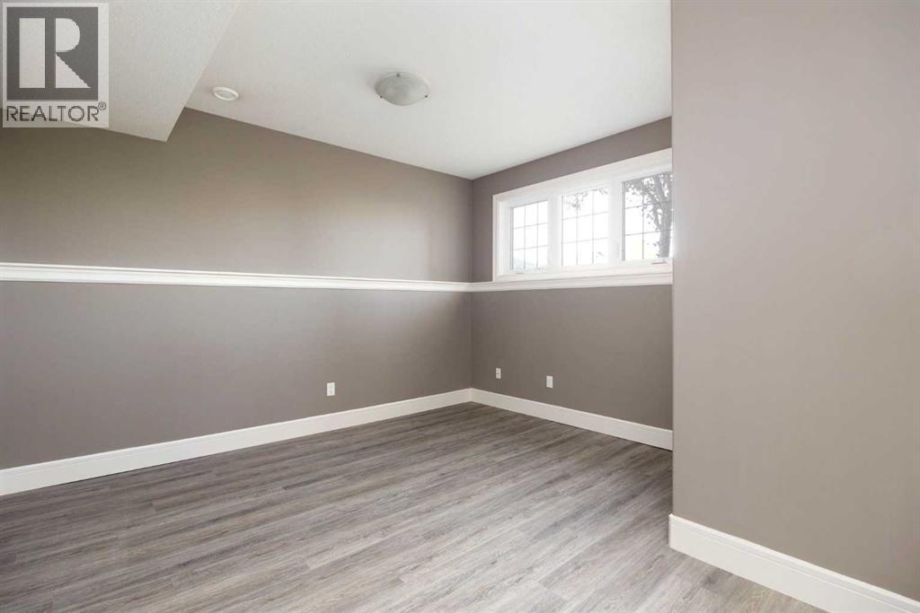 156 Paris Crescent - Image 21