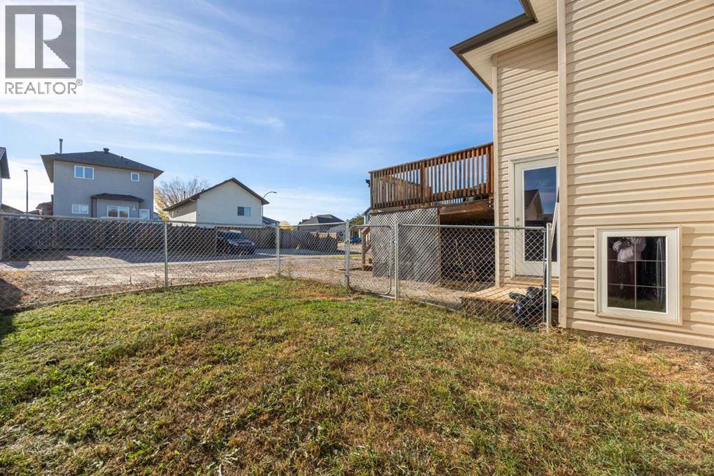 156 Paris Crescent - Image 28