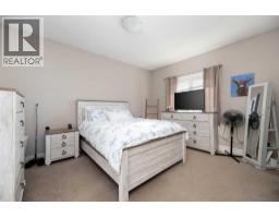 Bedroom - 156 Paris Crescent, Fort Mcmurray, AB T9K0E1 Photo 11