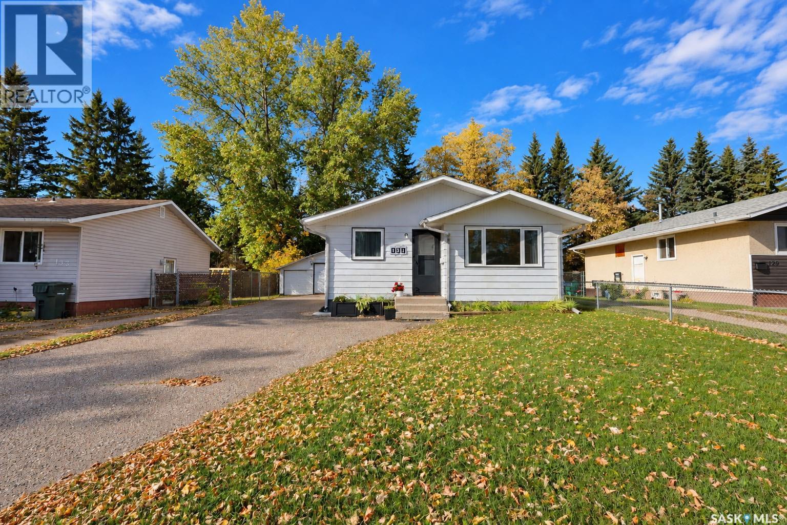 131 McIntosh DRIVE - 1