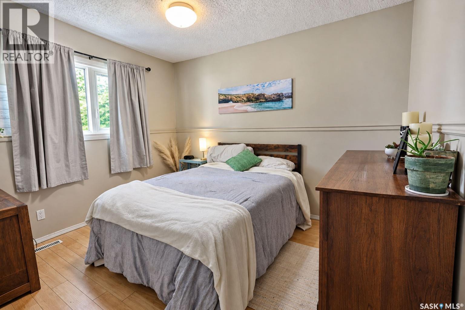 131 McIntosh DRIVE - 21