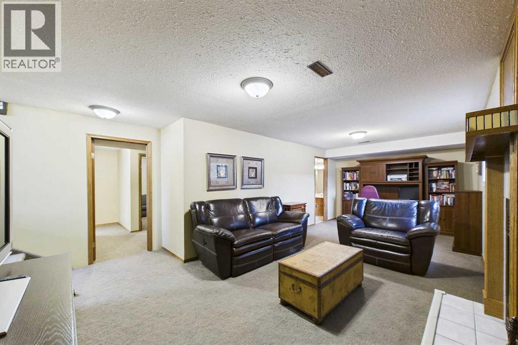 222 Davison Drive - 27