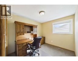222 Davison Drive, Red Deer, AB T4R2E6 Photo 23