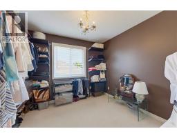 247 Fern Crescent, Waterloo, ON N2V2P9 Photo 32