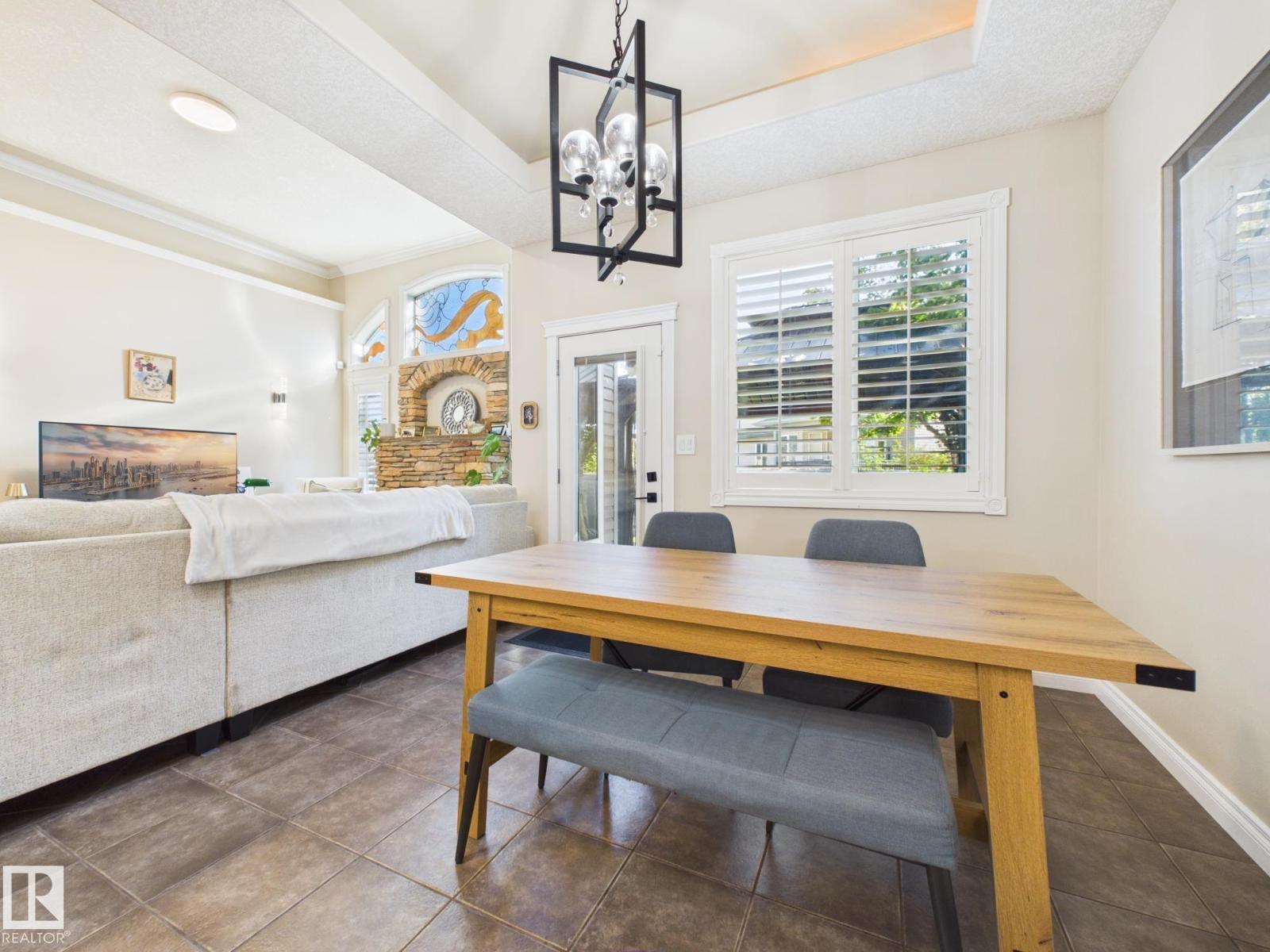 14815 16 ST NW - 22