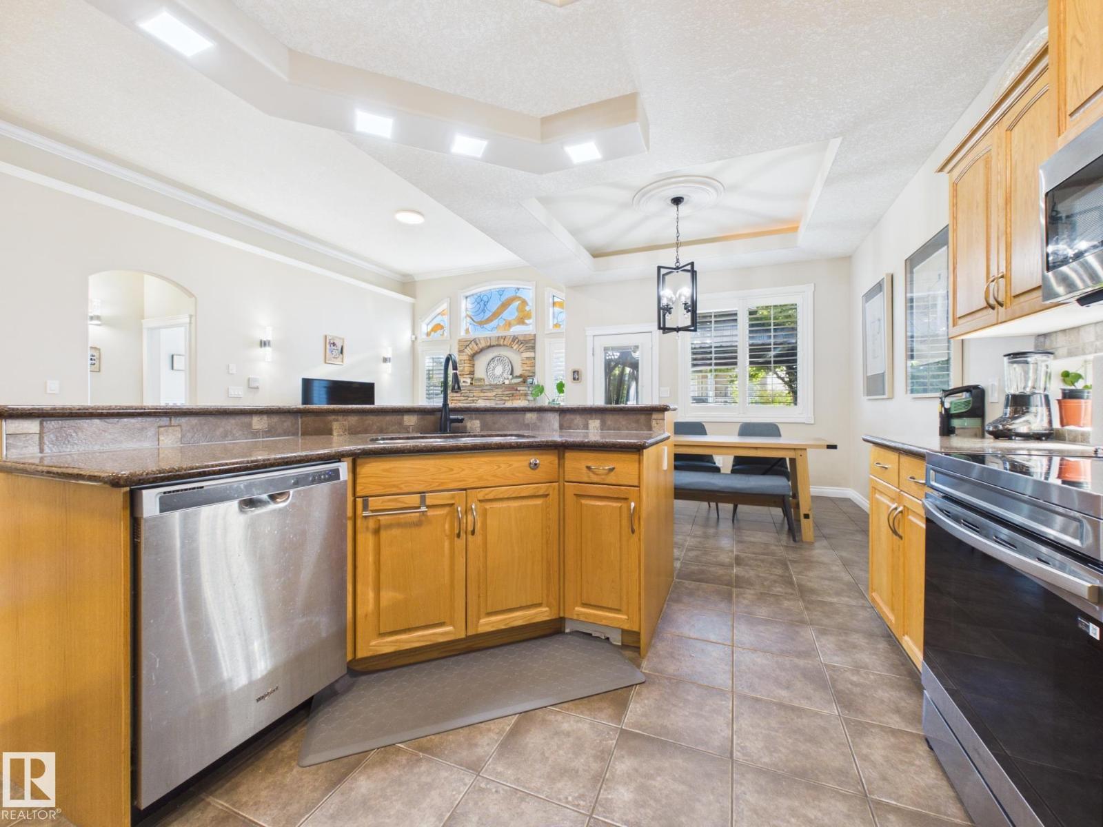 14815 16 ST NW - 21