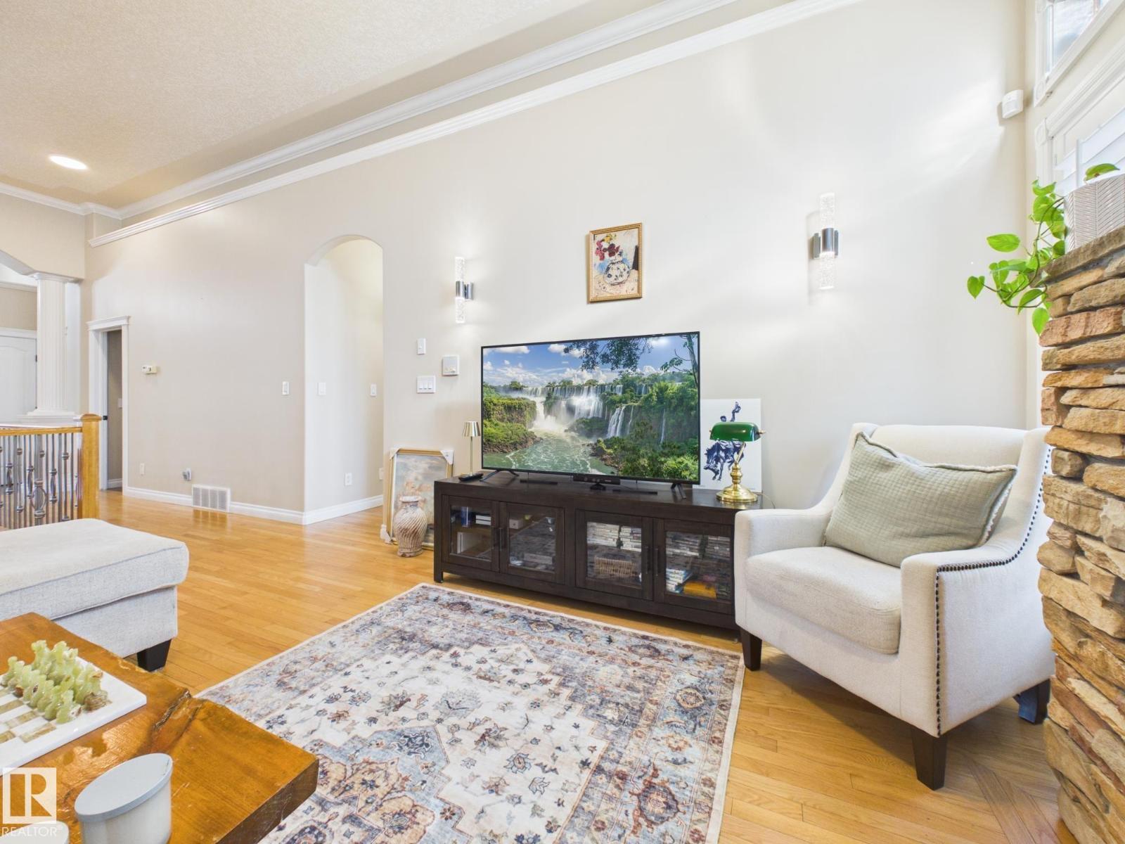 14815 16 ST NW - 18