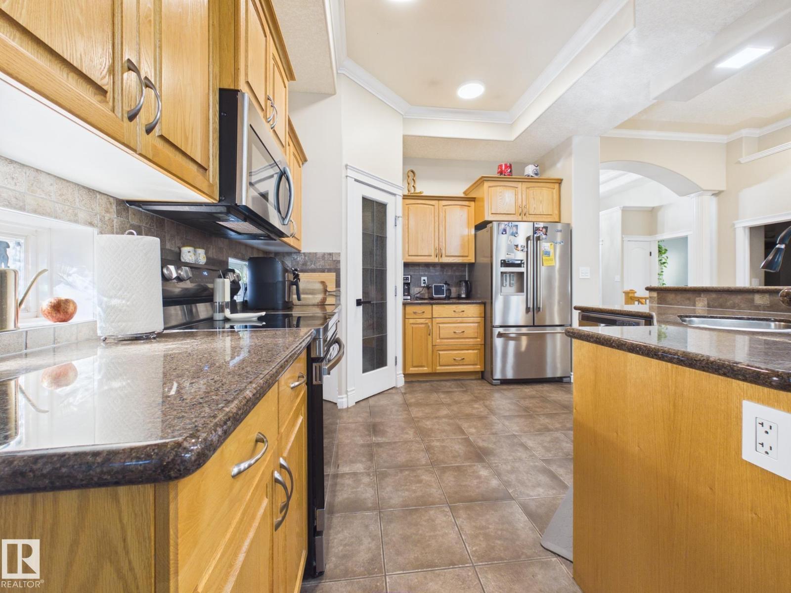 14815 16 ST NW - 24