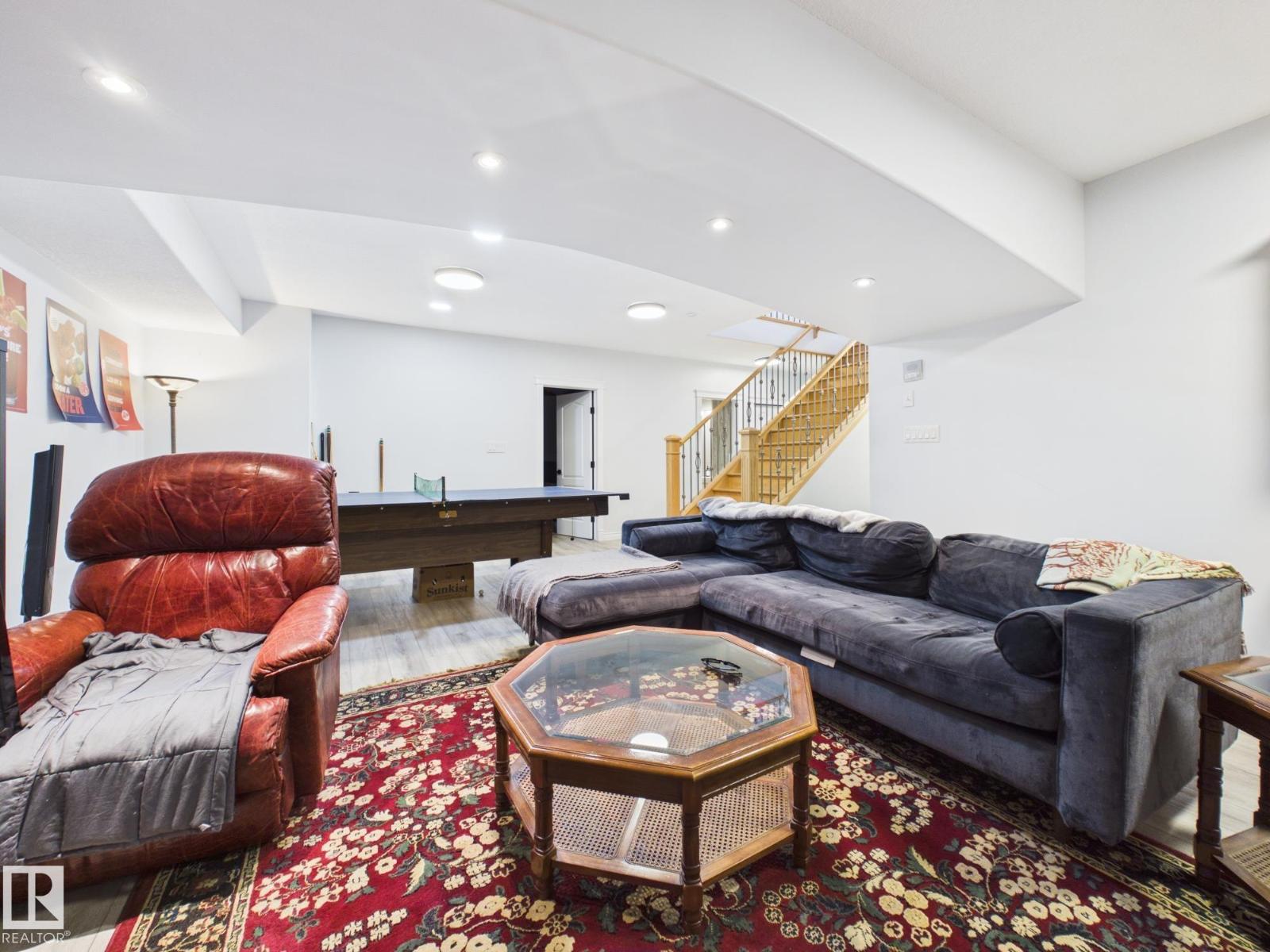 14815 16 ST NW - 39