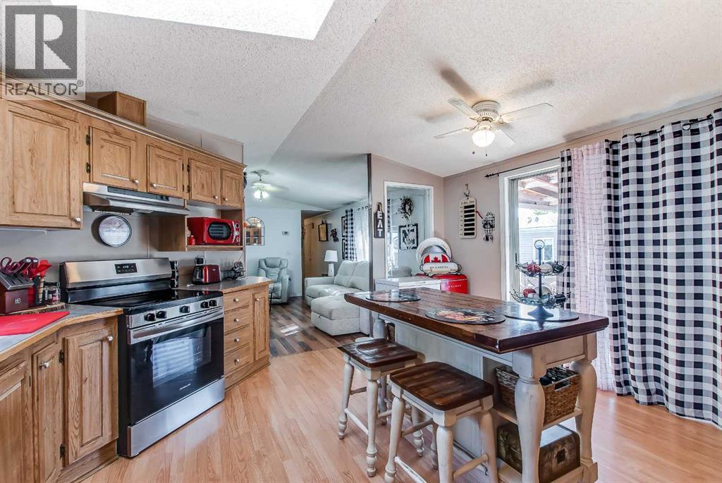 236, 4000 13 Avenue SE - 14