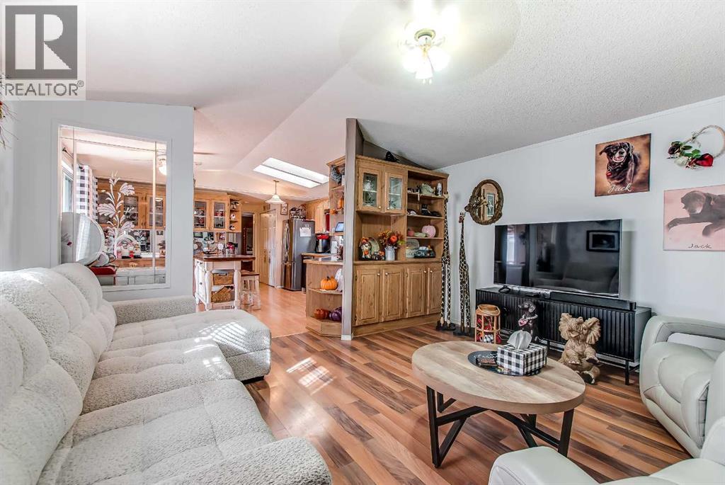 236, 4000 13 Avenue SE - 18