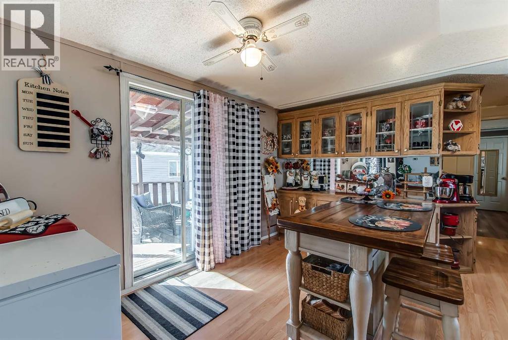 236, 4000 13 Avenue SE - 10