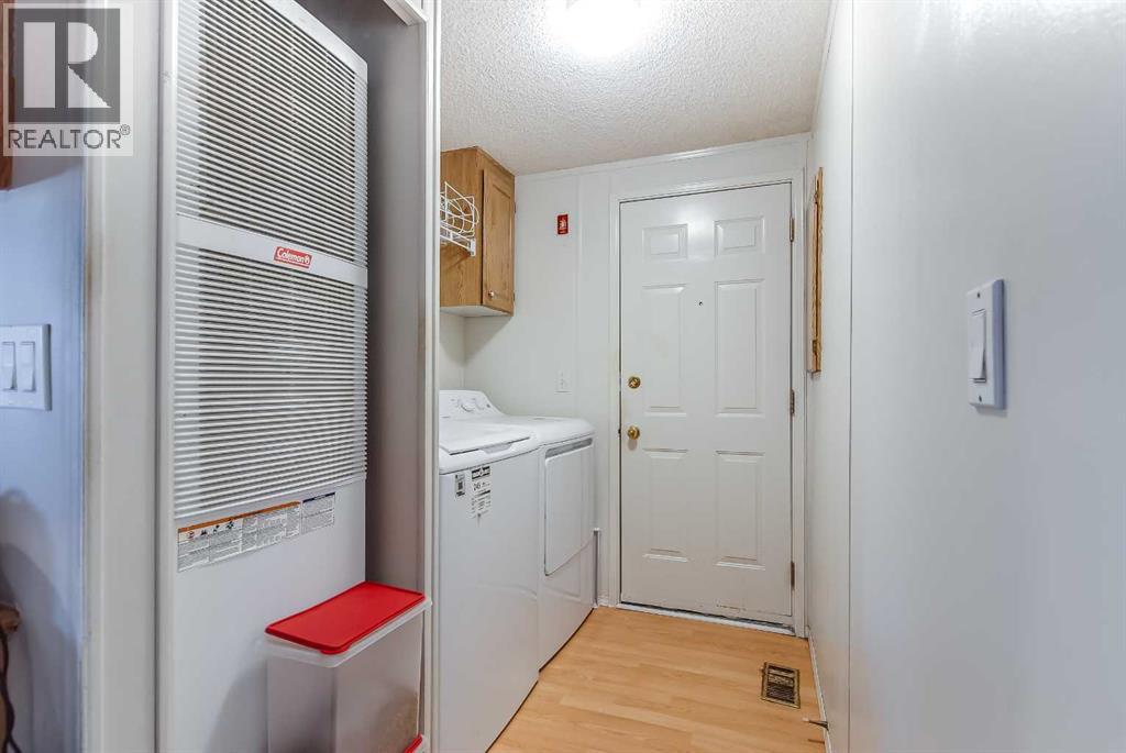 236, 4000 13 Avenue SE - 23