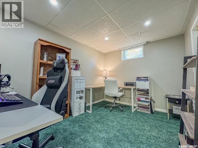31 Burke CRESCENT - 25