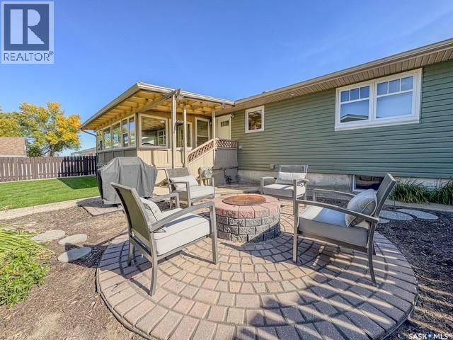 31 Burke CRESCENT - 30