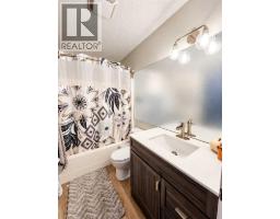 Recreational, Games room - 5501 17 Avenue, Edson, AB T7E1X1 Photo 13