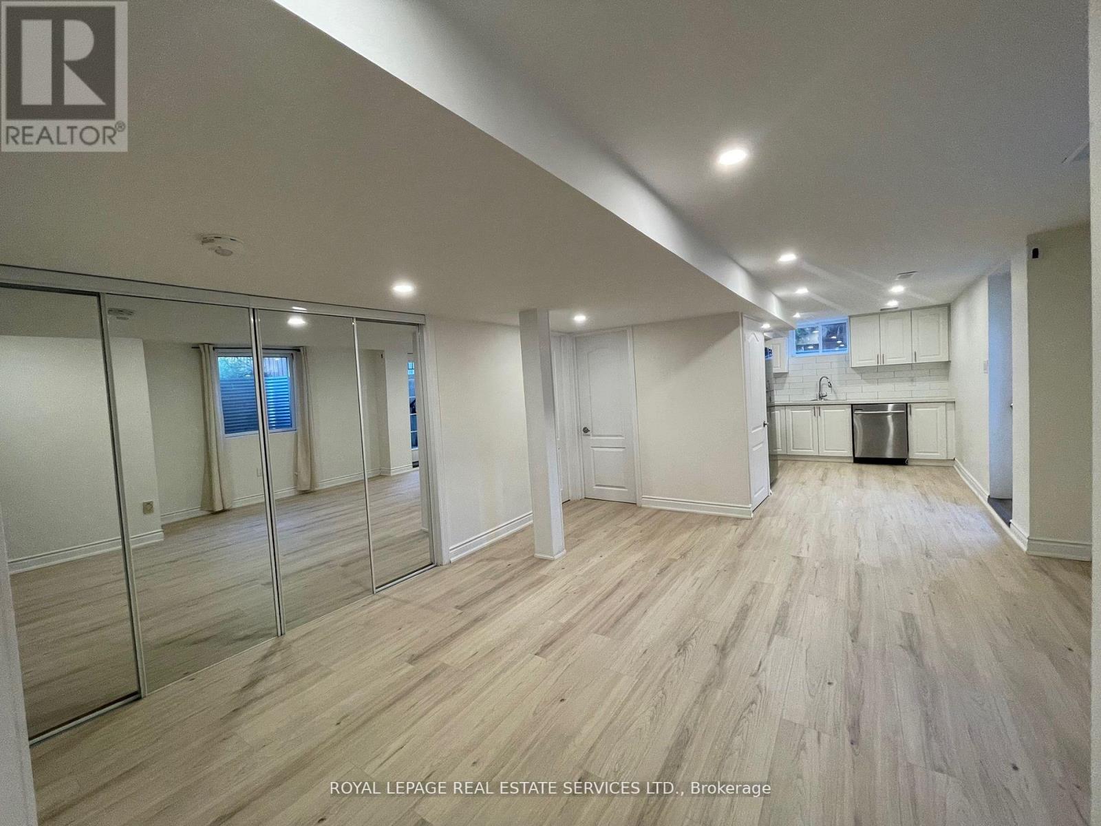 5245 Alicante Street — photo 7