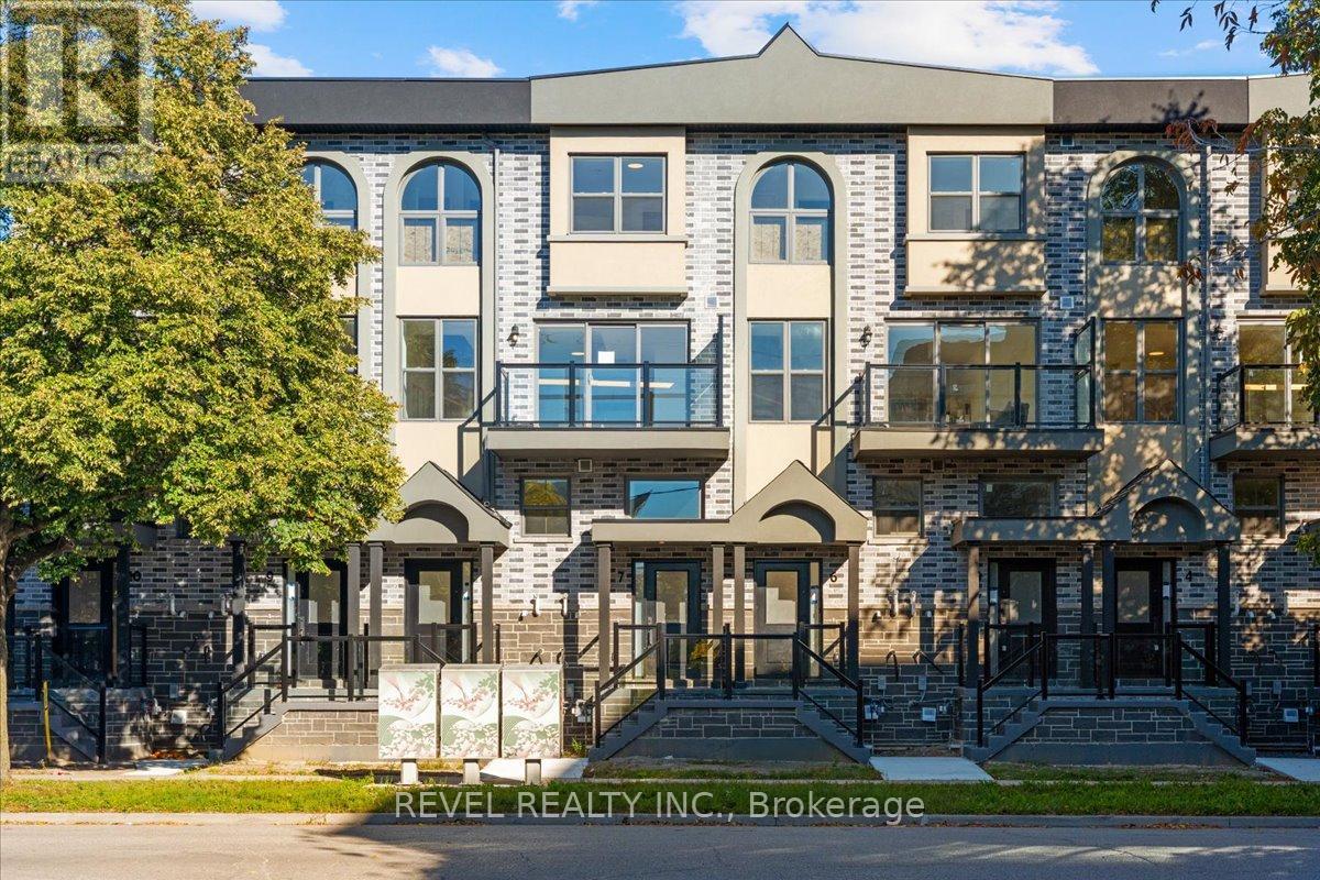 7- 200 Railway Engine House Way, Whitby, ON photo 1