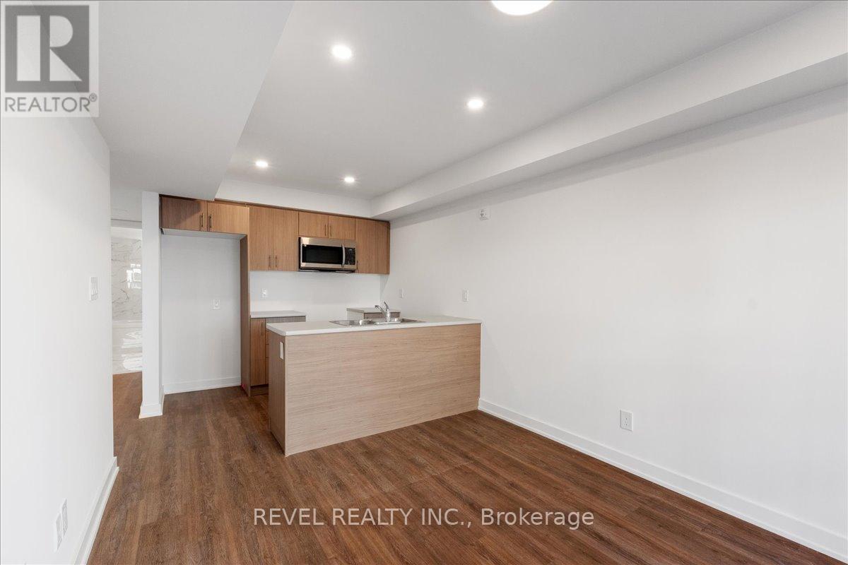 7- 200 Railway Engine House Way, Whitby, ON photo 21