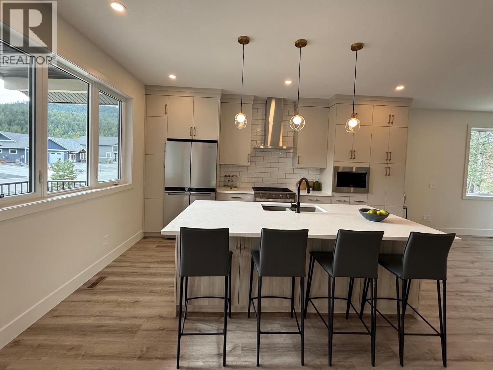 148 Shadow Mountain Boulevard, Cranbrook
