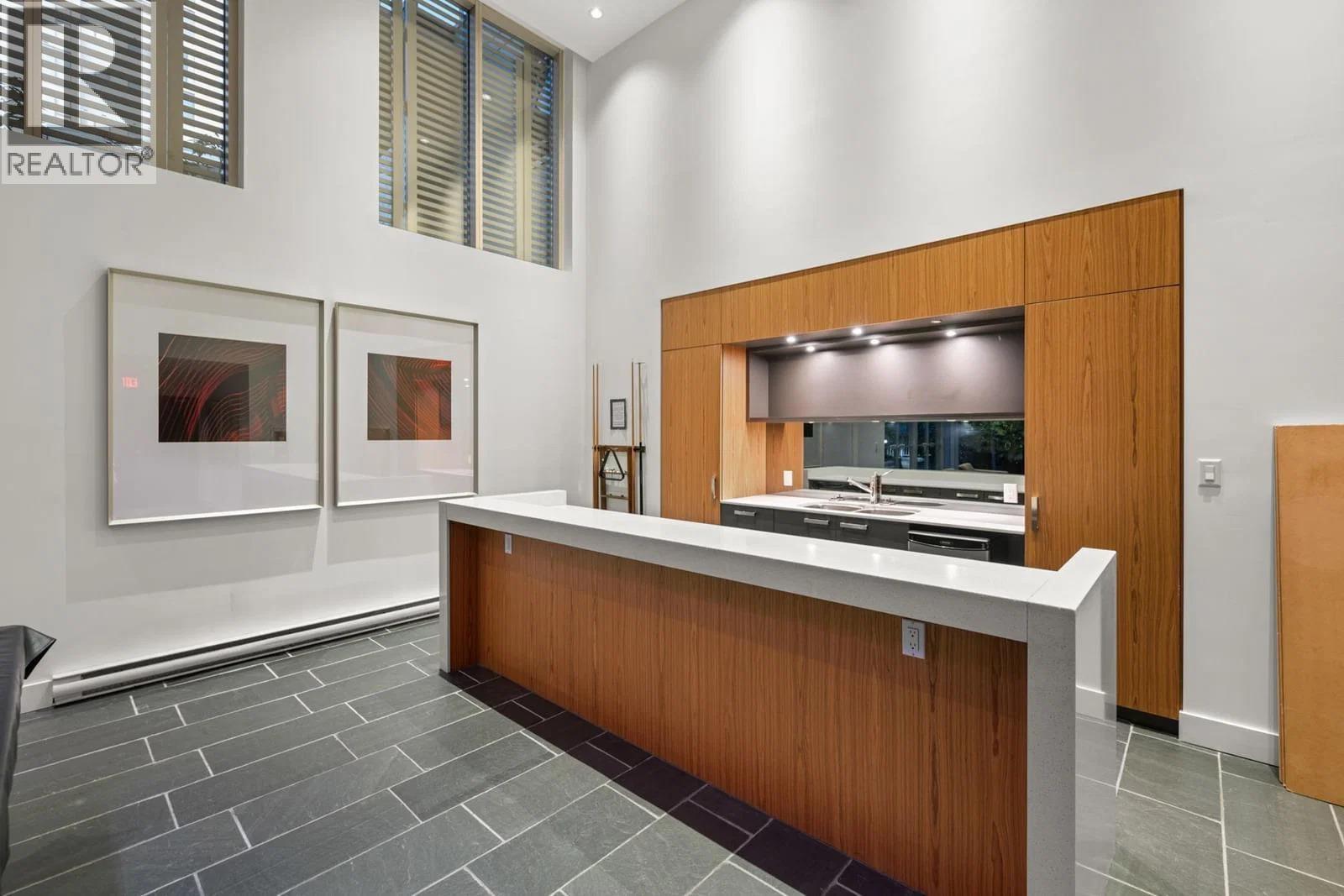 504 1675 W 8 AVENUE, Vancouver - Image 1