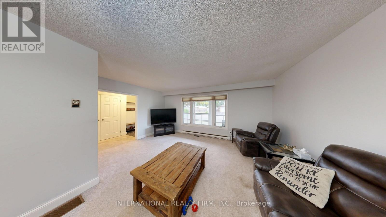 9 Vaughan Avenue, Port Hope, ON photo 14
