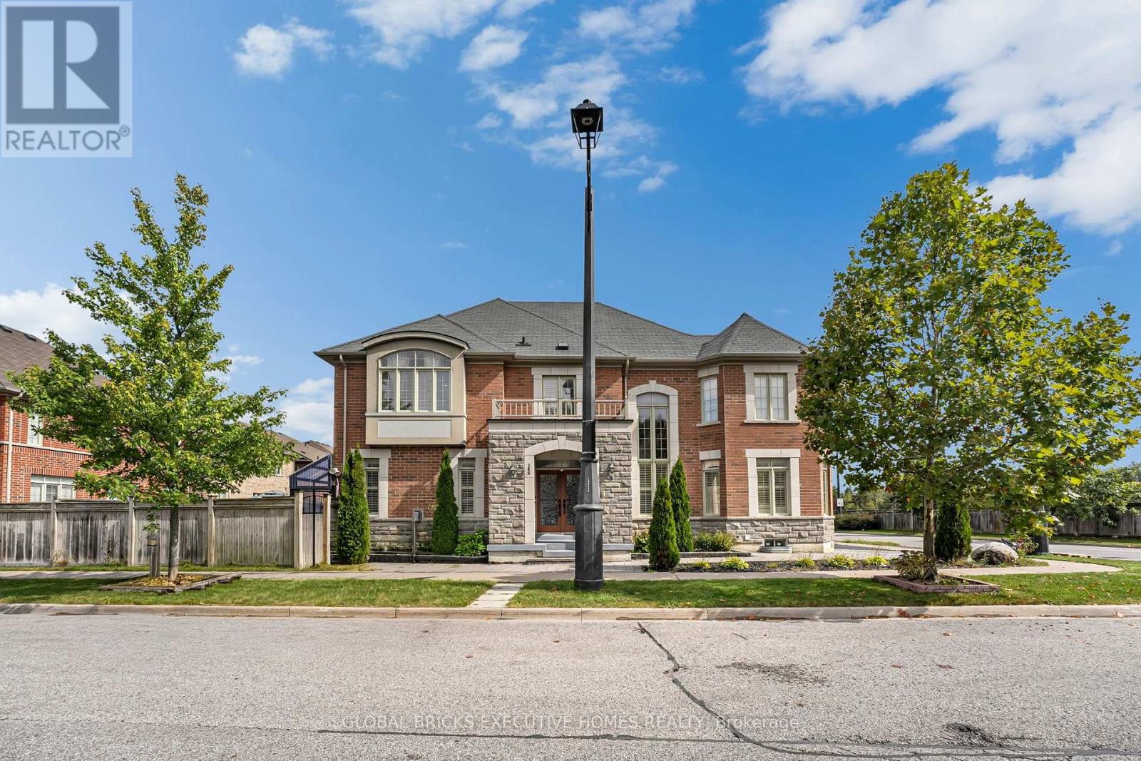 1534 Scenic Lane Drive, Pickering, ON photo 2
