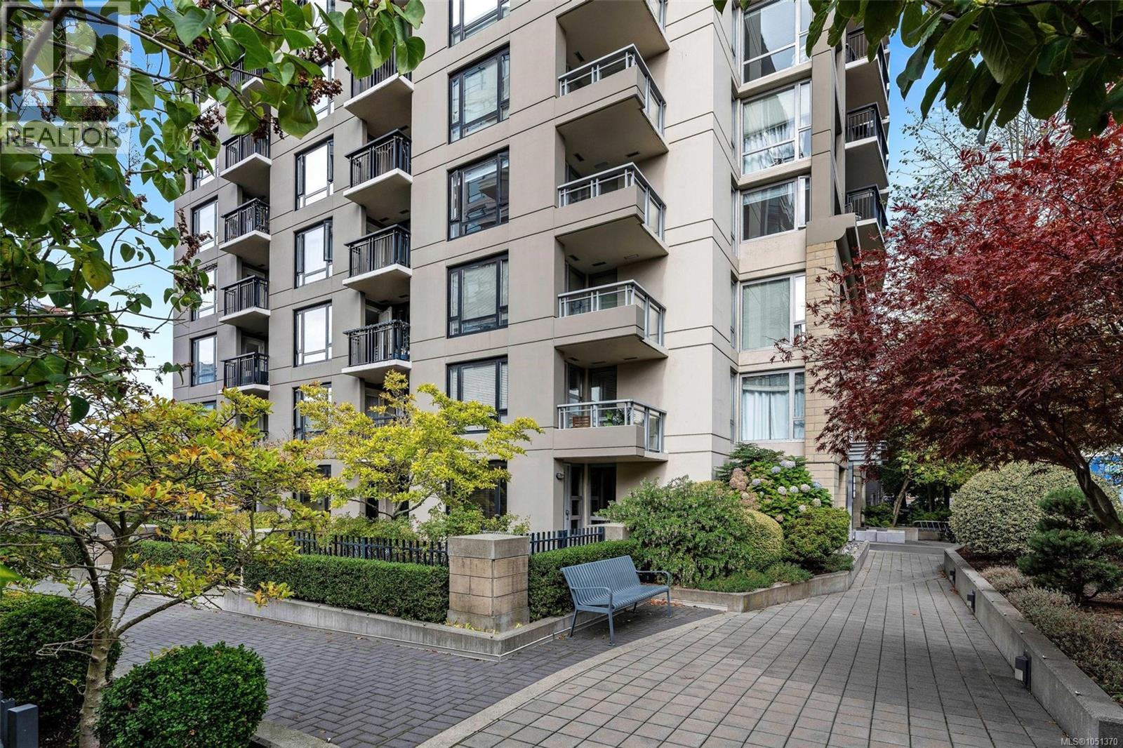 #1001 751 Fairfield Rd - 32