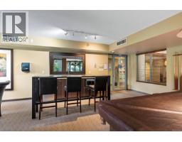 1001 751 Fairfield Rd, Victoria, BC V8W4A4 Photo 30