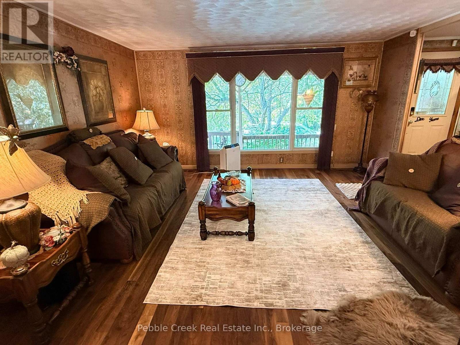 6 GARDEN ROAD - Image 15