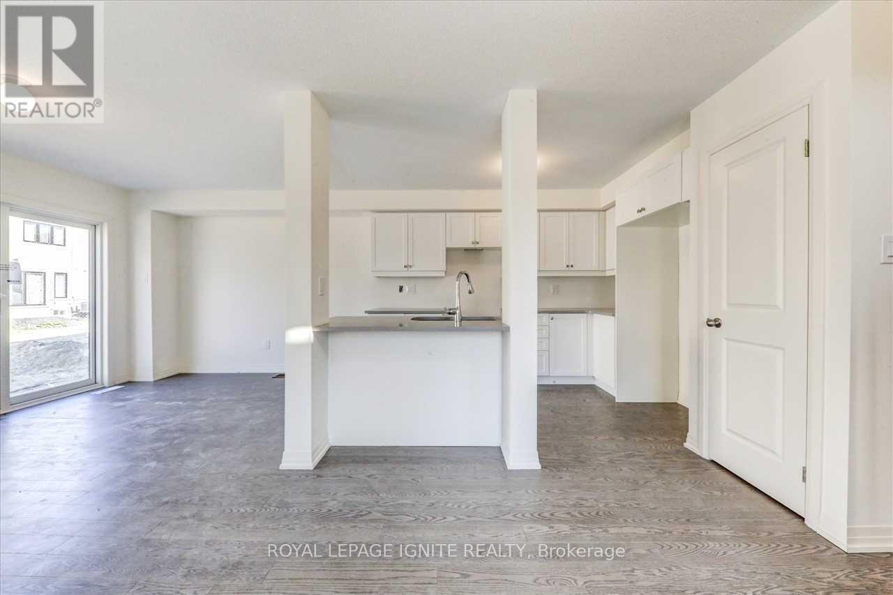 46 King George Way, Clarington, ON photo 3