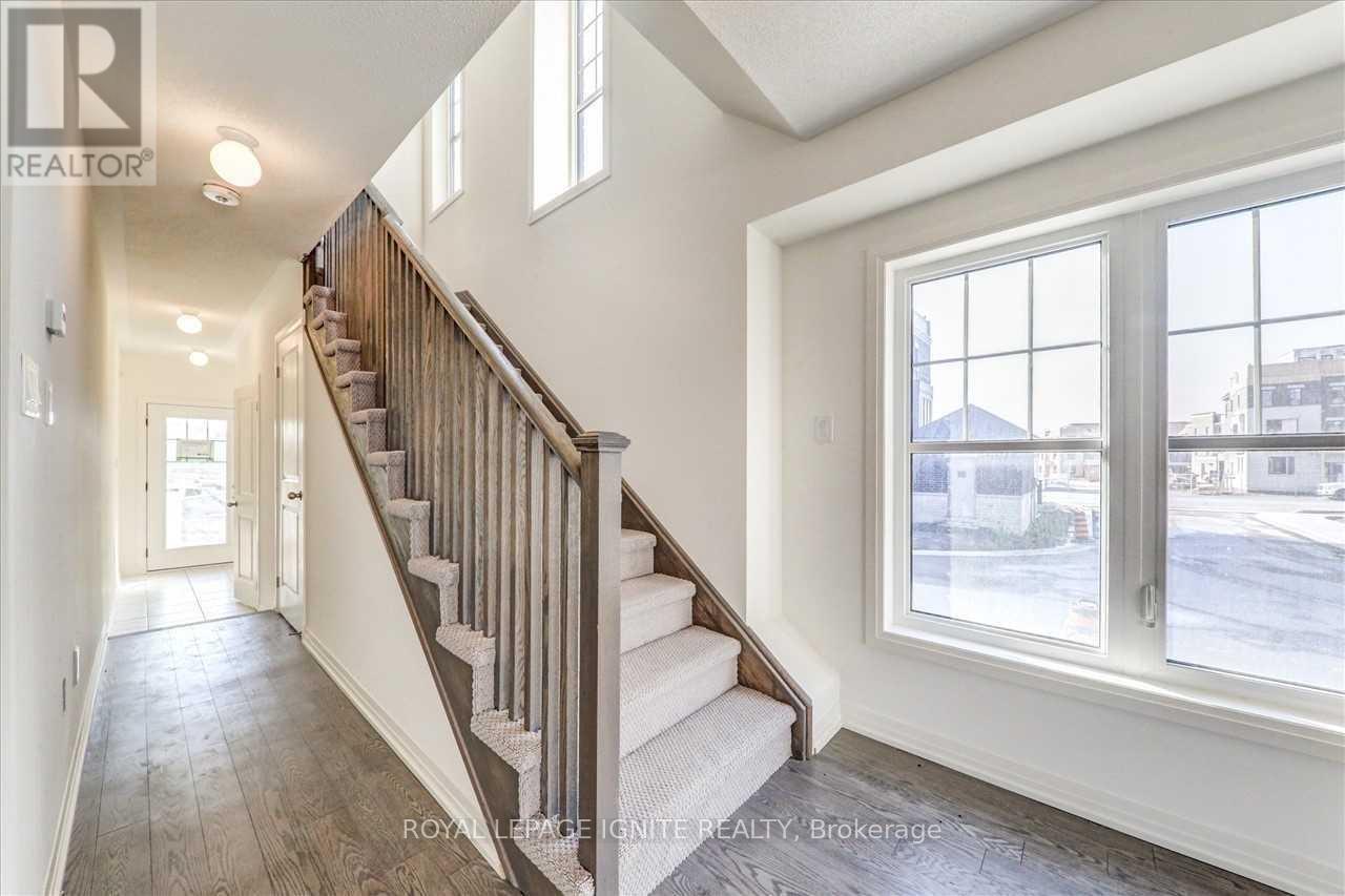 46 King George Way, Clarington, ON photo 7
