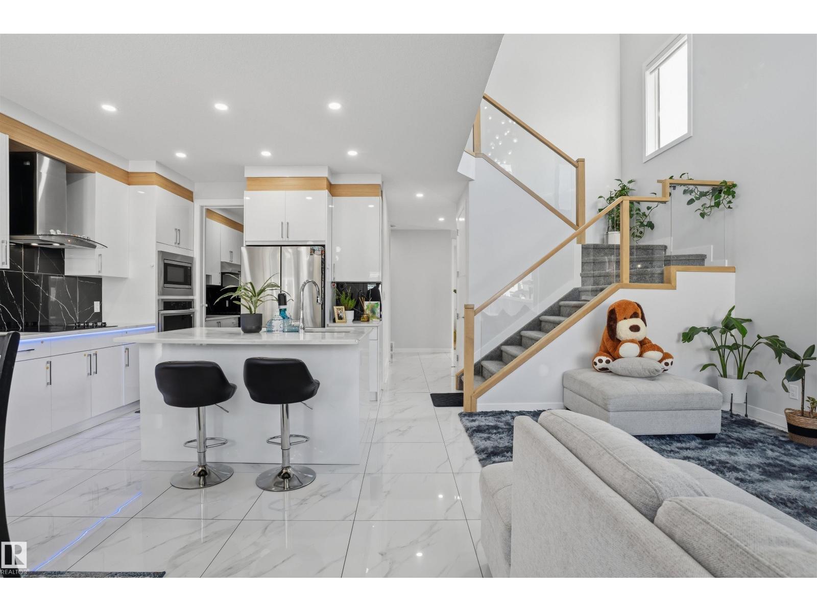 3602 41 AVE - 12