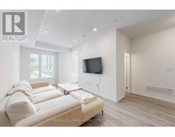 Th 350 - 100 Honeycrisp Crescent, Vaughan, ON L4K0N7 Photo 8