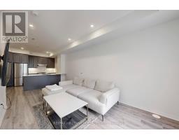 Th 350 - 100 Honeycrisp Crescent, Vaughan, ON L4K0N7 Photo 9